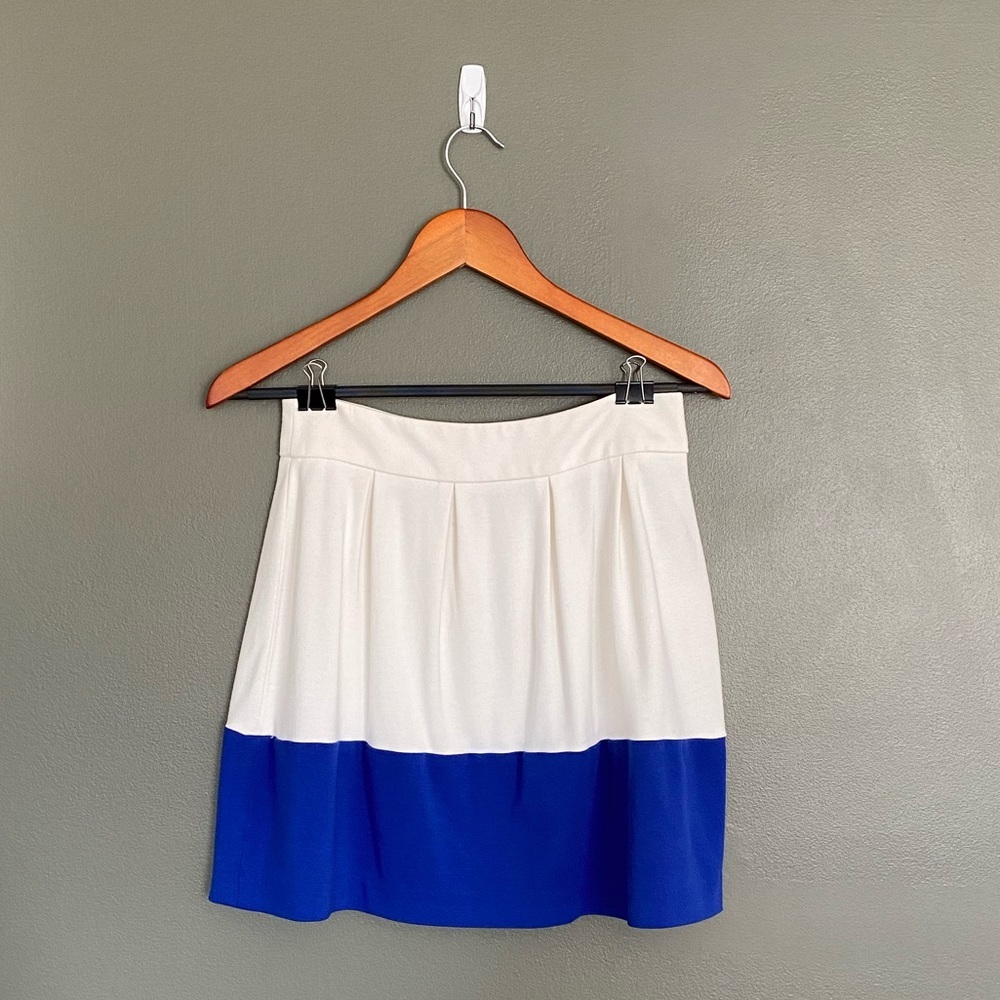 CREAM & BLUE CIRCLE SKIRT